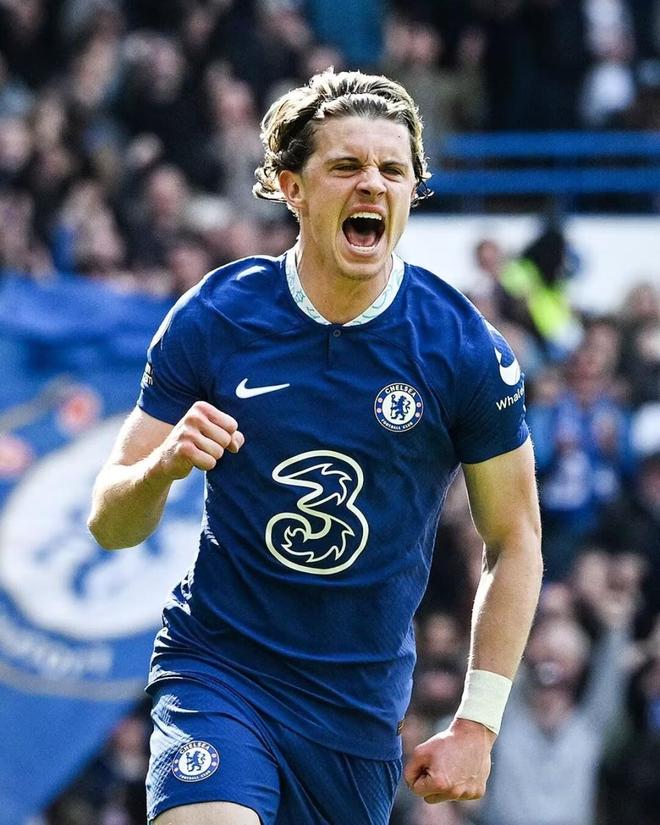 包含英超劲旅签下意大利新星，引进费基尔的词条