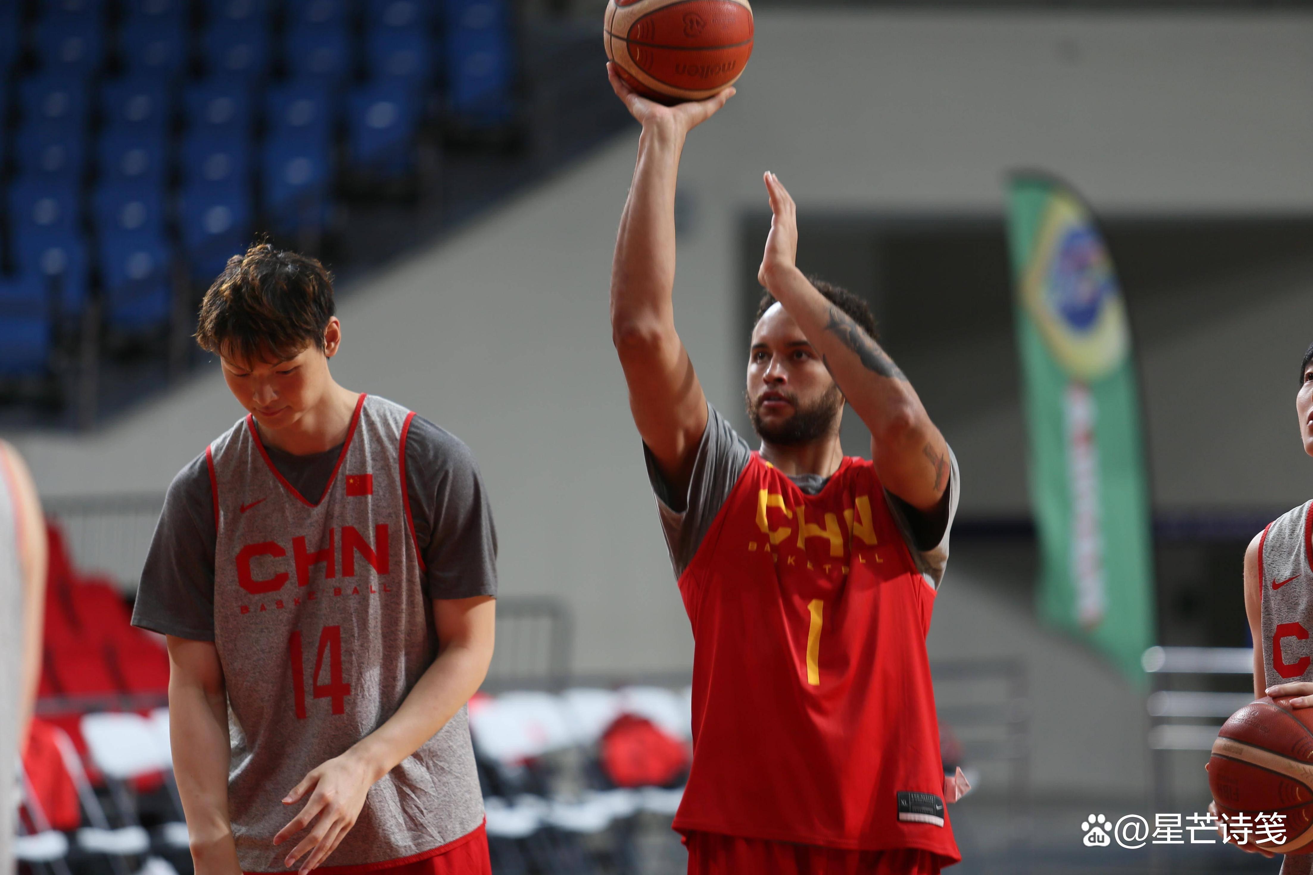 扑克游戏-加拿大队表现出色在篮球世界杯赛场上的简单介绍