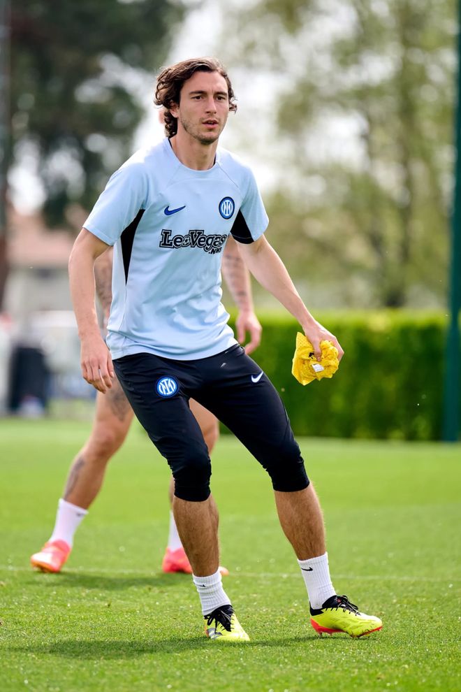 乌迪内斯客场大败，客场不胜持续延续