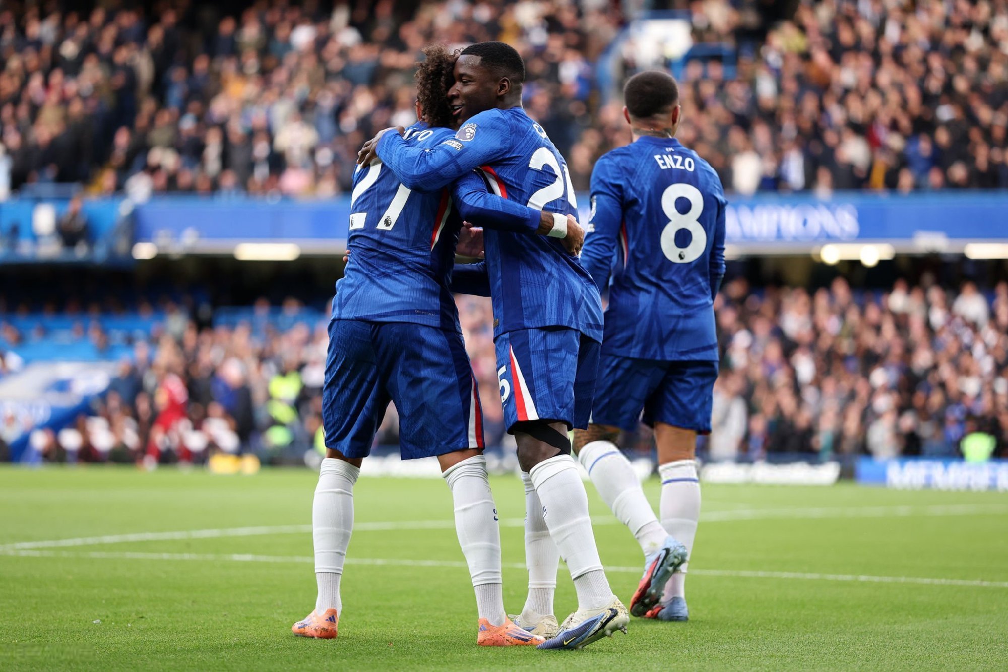 关于皇家马德里遭利物浦绝杀，小组出线悬念重重的信息